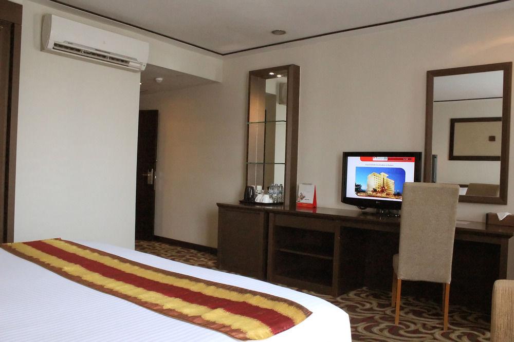 Swiss-Belinn Baloi Batam Nagoya Exterior foto
