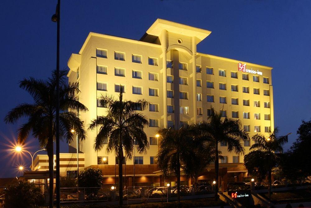Swiss-Belinn Baloi Batam Nagoya Exterior foto
