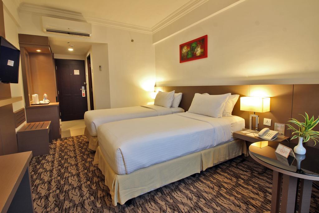 Swiss-Belinn Baloi Batam Nagoya Exterior foto